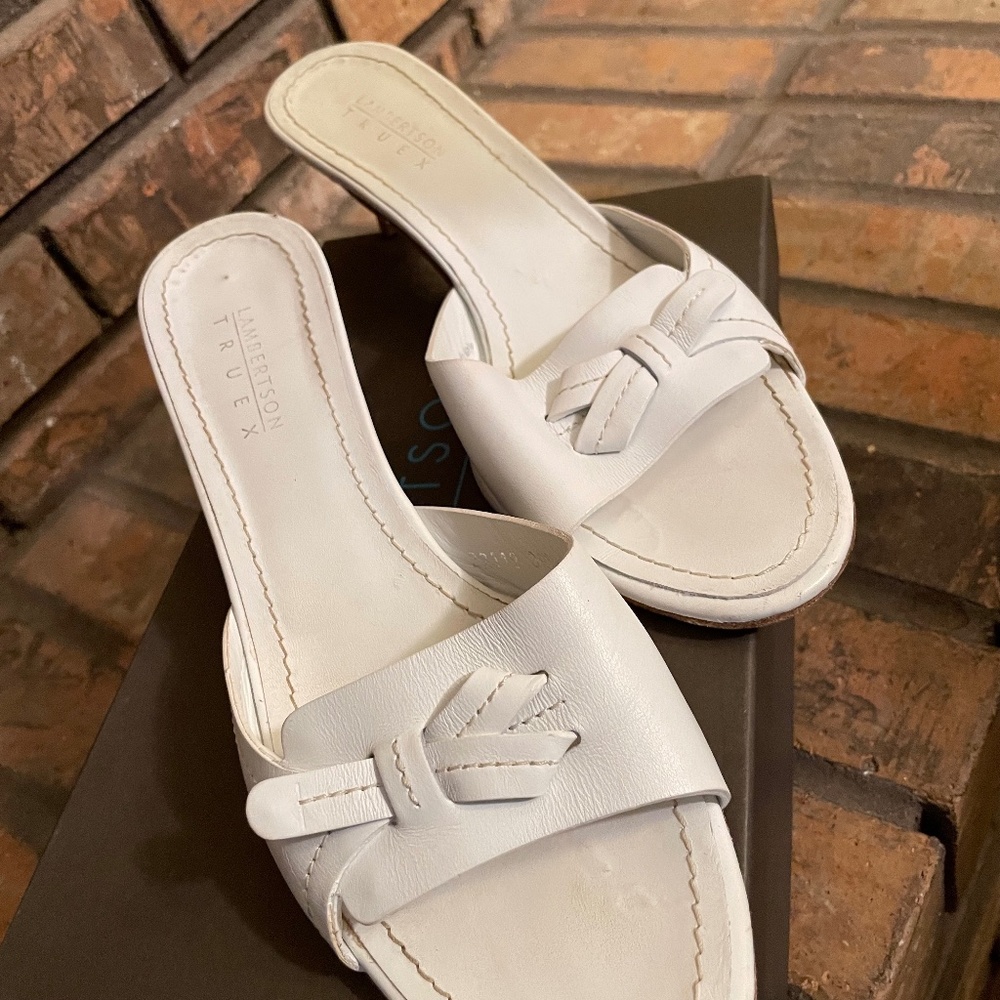 White Leather Mule heel sandals * Lamberton Truex * Size 9.5